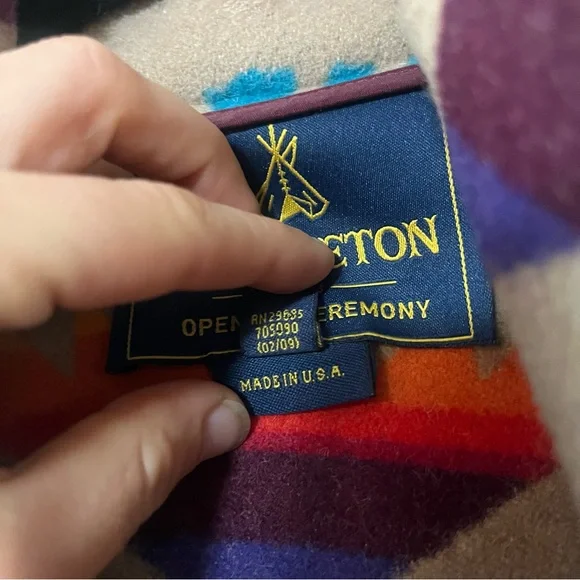 Pendleton Multicolor Geometric Jacket - Picture 5 of 8